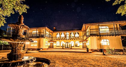 Zion Reunions Retreats Weddings: Sleeps 58 ppl Pvt: Pool,Theater,Pickleball