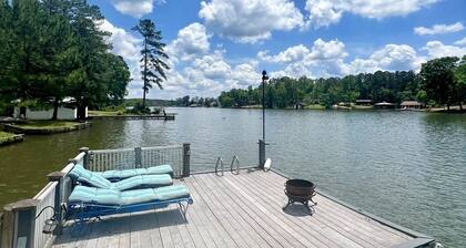 DO NOT Book! VRBO do mot to take off the listing despite cancellled add!