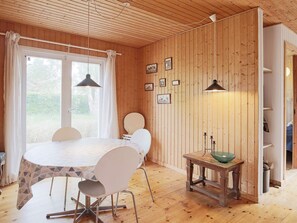 House | Dining