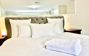 4 bedrooms, desk, iron/ironing board, travel crib