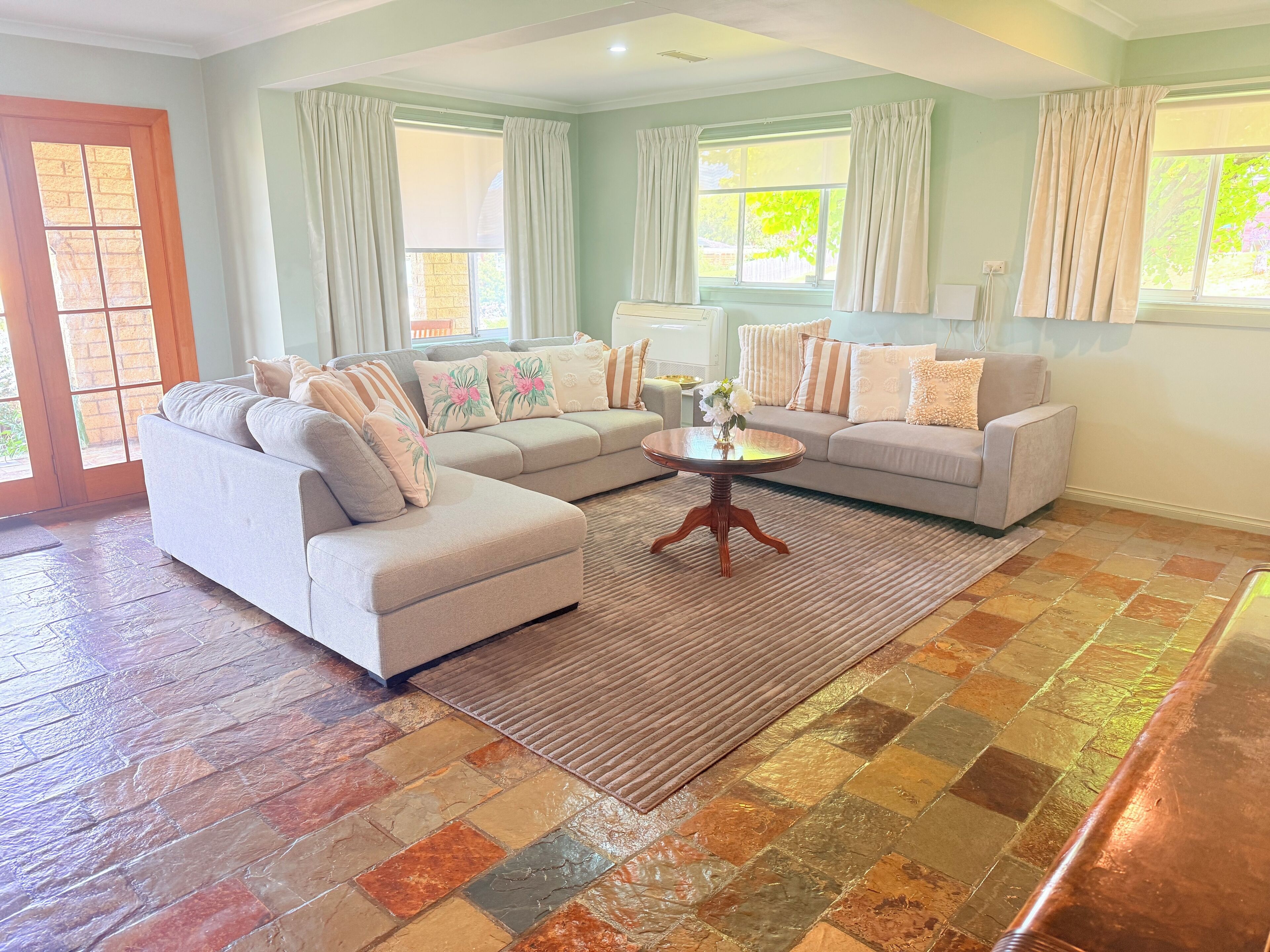 Älytelevisio, kirjoja