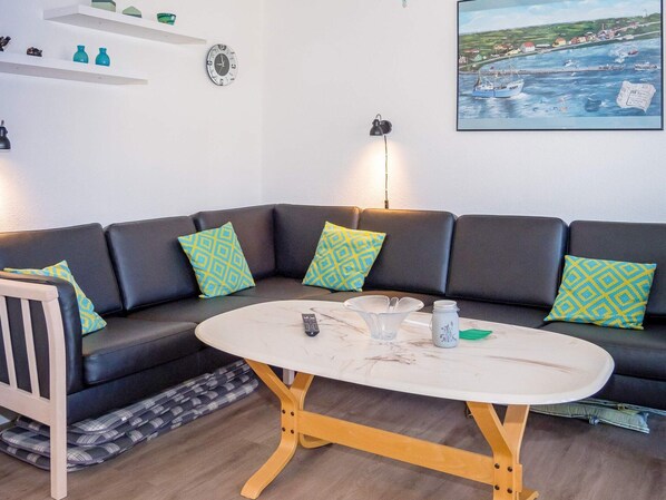 Living area - 6 Person Holiday Home in Vestervig (Vestervig)