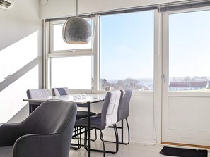 House | Dining