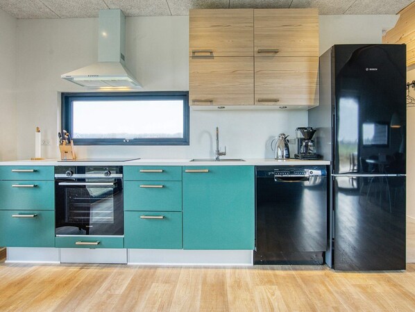 House | Private kitchen - 5 Star Holiday Home in Lokken (Lokken)