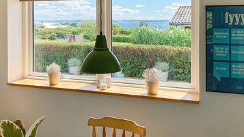 House | Dining