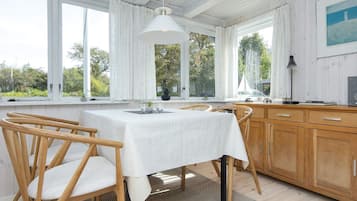 House | Dining