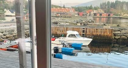 6 Person Holiday Home in Maloy