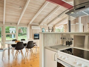 House | Interior - Cozy Cottage With Sauna - By Traum Ferienwohnungen (Vaeggerlose)