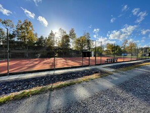 House | Sport court - 4 Person Holiday Home in Valdermarsvik (Valdemarsvik)