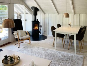 House | Dining