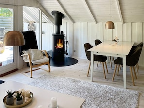 House | Dining