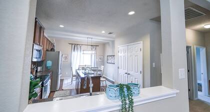 Newly Renovated House in the heart of San Antonio!