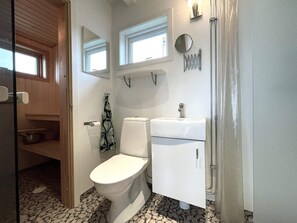 House | Bathroom