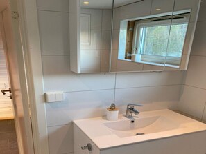 House | Bilik Mandi
