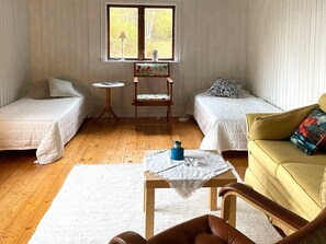 4 bedrooms, individually furnished - 8 Person Holiday Home in Skyllberg-by Traum (Skyllberg)