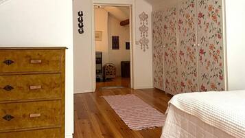 House | 4 bedrooms, individually furnished