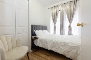 2 bedrooms, WiFi, bed sheets