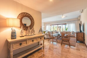 Villa | 3 bedrooms - 3BR 10 Guests Ocean View BBQ in Samana (Samaná)