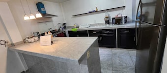 Cozy 2-bedroom apartment in Los Reyes Acaquilpan with WiFi and parking space