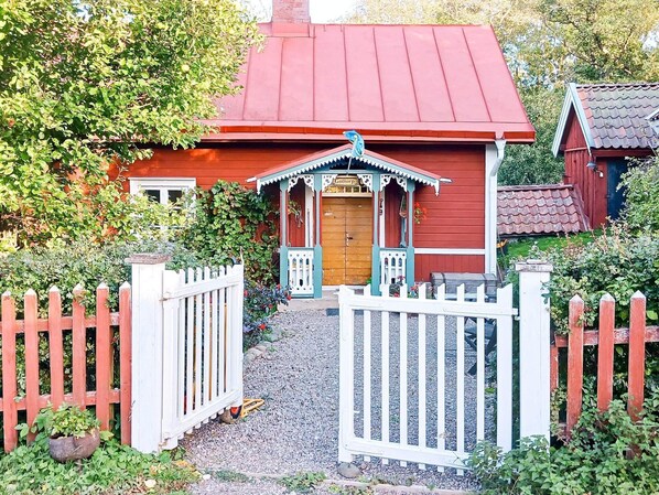 House | Exterior - 4 Person Holiday Home in Mantorp-by Traum (Mantorp)