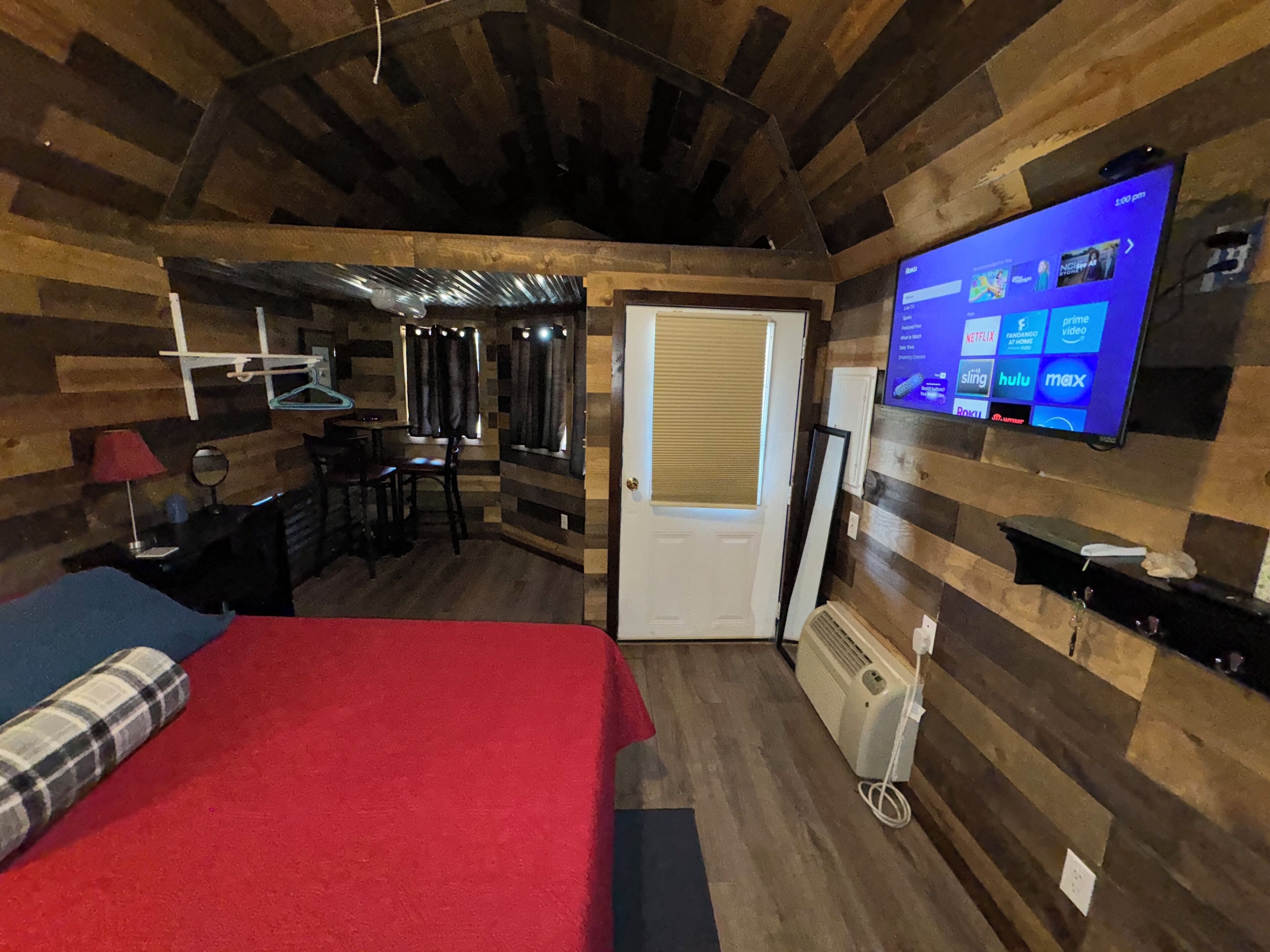 1 soverom, wi-fi (inkludert) og sengetøy