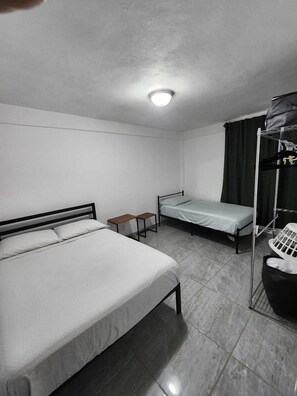 2 bedrooms, iron/ironing board, WiFi, bed sheets - Beautiful apartment just 45 min away from the airport with private parking (Los Reyes Acaquilpan)