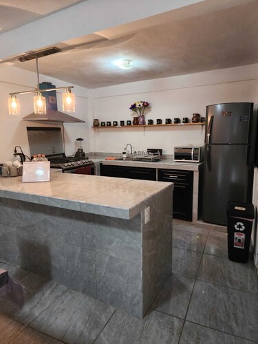 Beautiful apartment just 45 min away from the airport with private parking