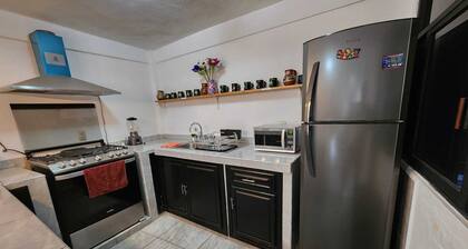 Beautiful apartment just 45 min away from the airport with private parking