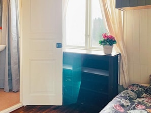 House | 3 bedrooms, individually furnished - 5 Person Holiday Home in Fargelanda (Färgelanda)