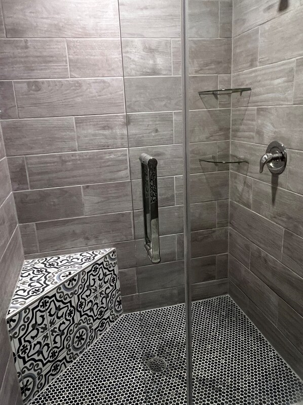 Hair dryer, towels, toilet paper