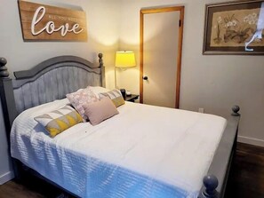 2 bedrooms, bed sheets