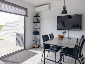 House | Dining