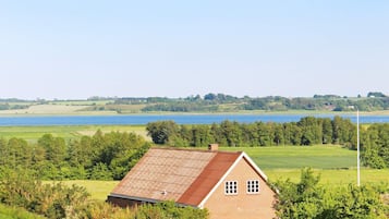 House | Water view
