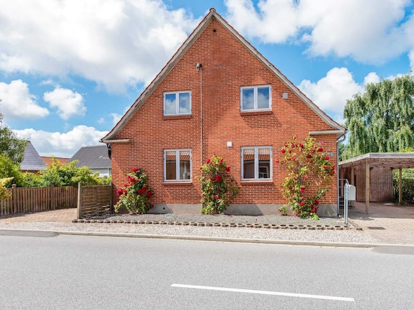 House | Exterior