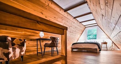 Pocono Summer Paradise: A-Frame, Sauna, Hot Tub, Fire Pit