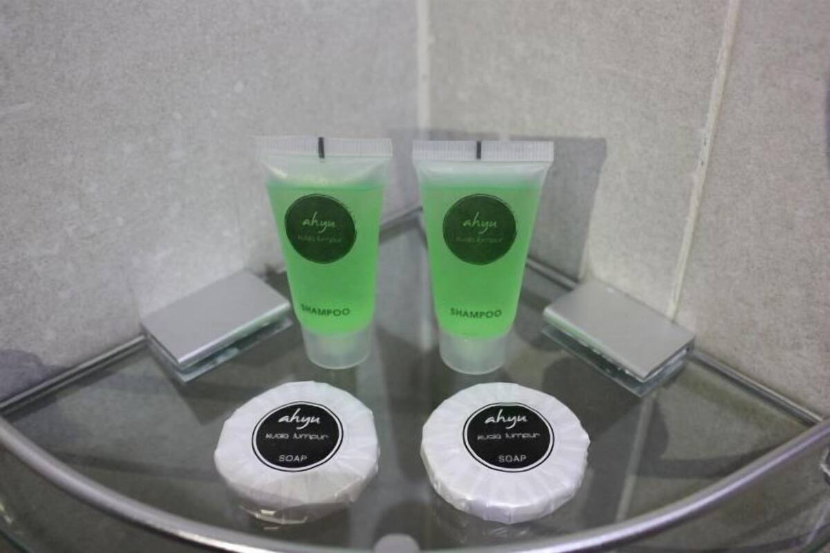 Bathroom amenities