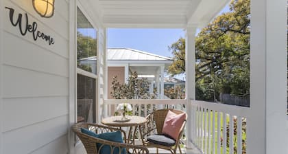 Government St Cottage DT Ocean Springs! Golf cart included!