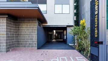 Self-parking (surcharge) 3300 per night