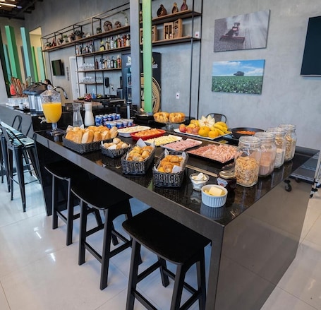 Free daily buffet breakfast
