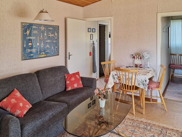 House | Dining