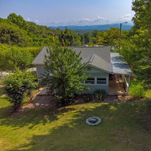 Exterior - Honeysuckle Cottage with Mountain Views (Asheville)