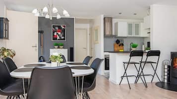House | Dining