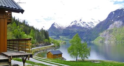 7 Person Holiday Home in Oppstryn