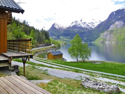 7 Person Holiday Home in Oppstryn