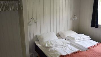 House | 3 bedrooms, individually furnished