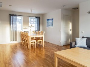 Apartment | Dining