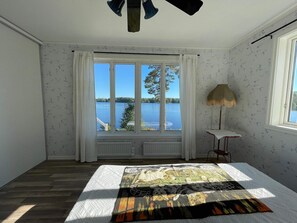 House | 3 bedrooms, individually furnished