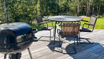 House | Outdoor dining