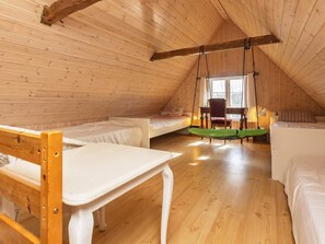 House | 3 bedrooms, individually furnished