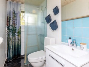 Bathroom - 6 Person Holiday Home in Bindslev (Bindslev)